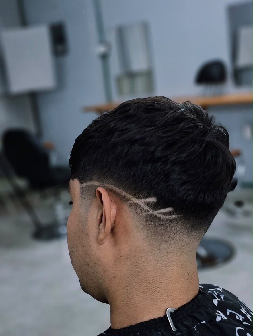 Obed González, egresado de Ornelas Barber Education